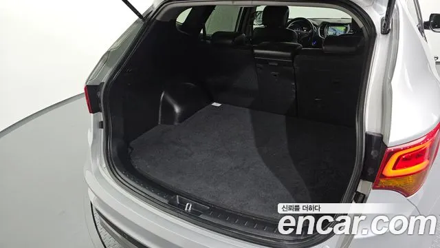 Hyundai Santa Fe 2017 thumb 5