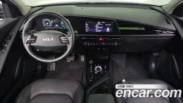 Kia Niro 2023 thumb 2