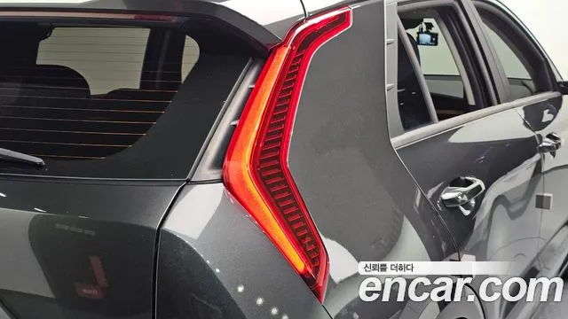 Kia Niro 2023 thumb 10