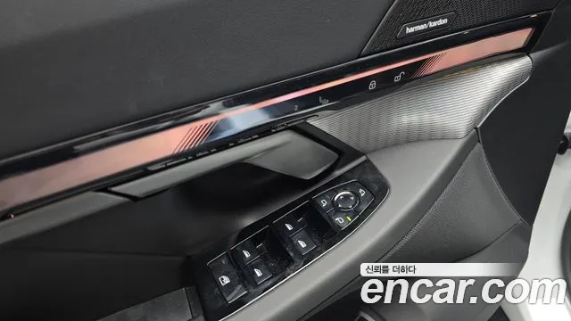 BMW 5 серии 2025 thumb 2