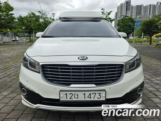 Kia Carnival 2015 thumb 6