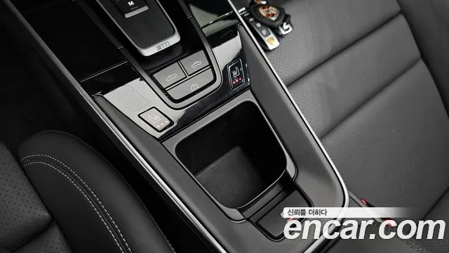Porsche 911 2021 thumb 12