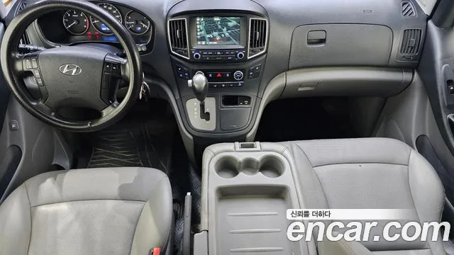 Hyundai Starex 2018 thumb 2