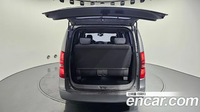 Hyundai Starex 2018 thumb 8