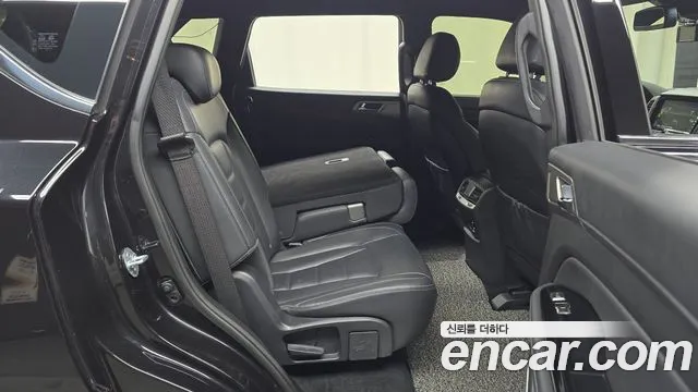 KG_Mobility_Ssangyong Rexton 2018 thumb 2