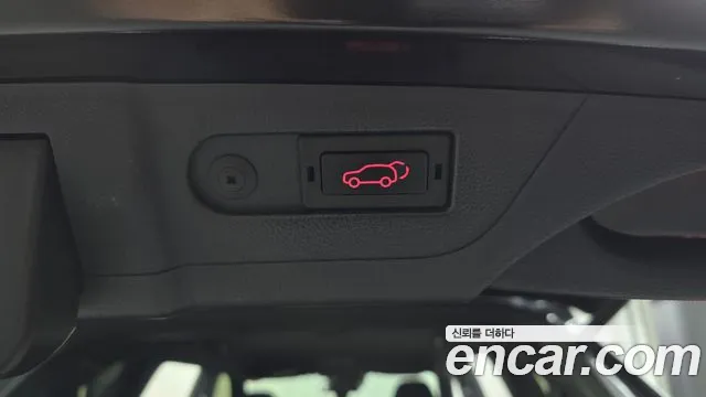 KG_Mobility_Ssangyong Rexton 2018 thumb 4
