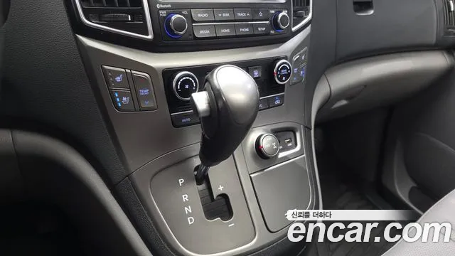 Hyundai Starex 2020 thumb 8