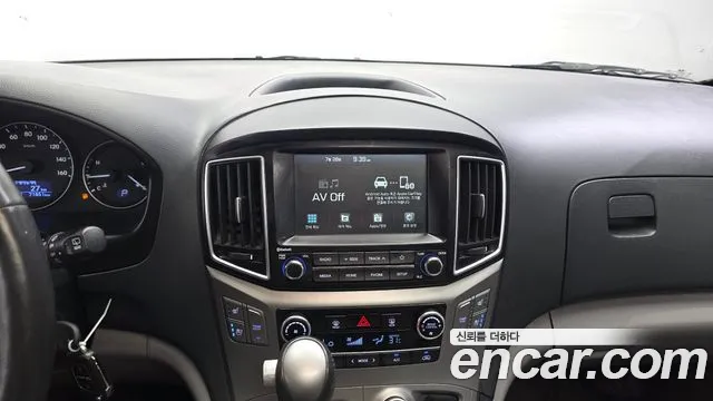 Hyundai Starex 2020 thumb 6