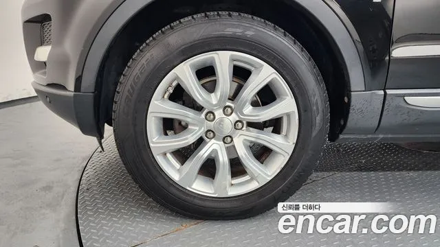 Land Rover Range Rover Evoque 2015 thumb 8