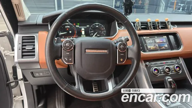 Land Rover Range Rover Sport 2016 thumb 11