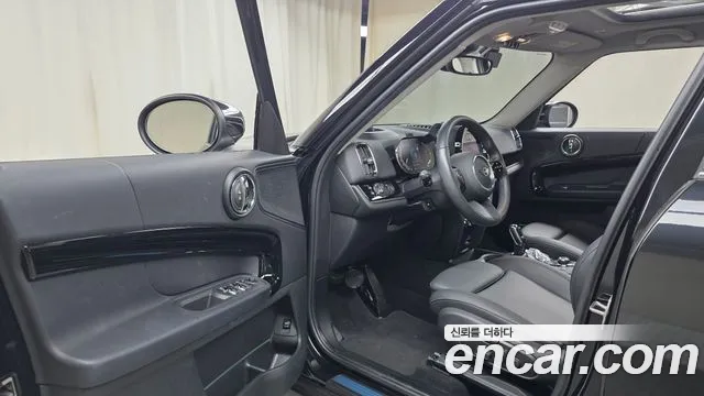 Mini Countryman 2023 thumb 10