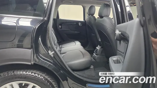 Mini Countryman 2023 thumb 12