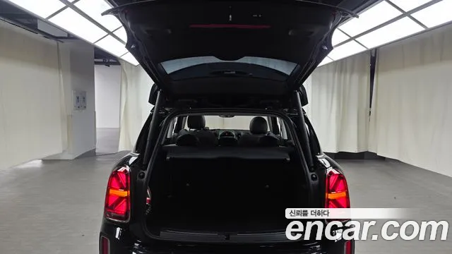 Mini Countryman 2023 thumb 9