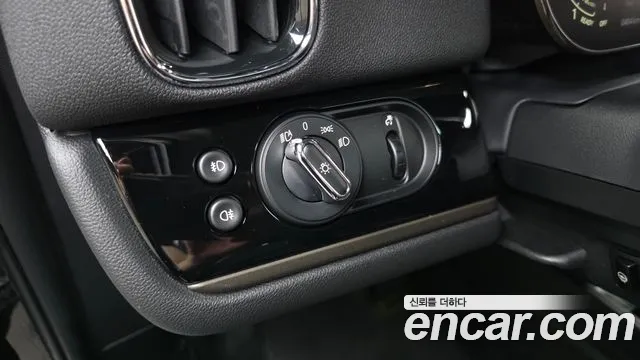 Mini Countryman 2023 thumb 6