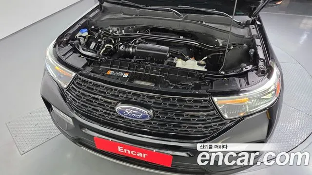Ford Explorer 2020 thumb 3
