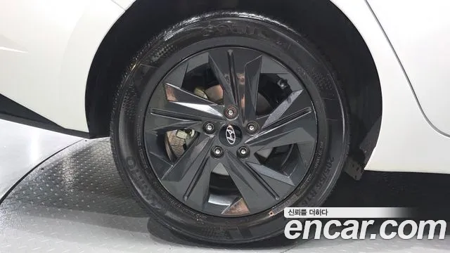 Hyundai Avante 2023 thumb 10