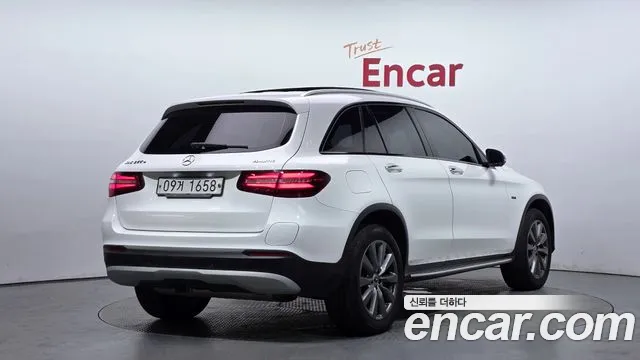 Mercedes-Benz GLC 2019 thumb 6