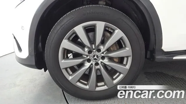 Mercedes-Benz GLC 2019 thumb 11