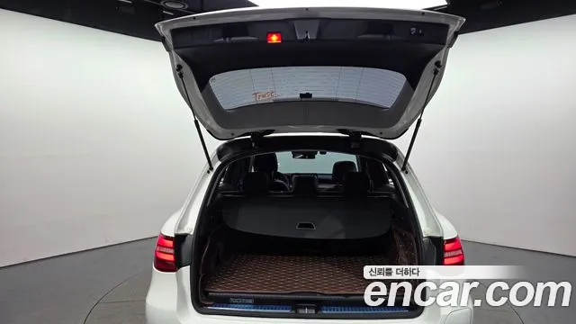 Mercedes-Benz GLC 2019 thumb 8