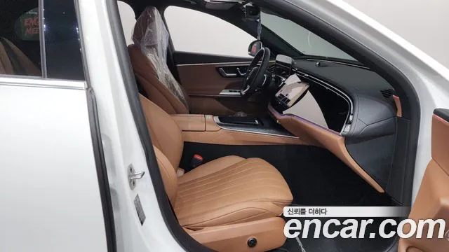 Mercedes-Benz E-Класс 2025 thumb 10