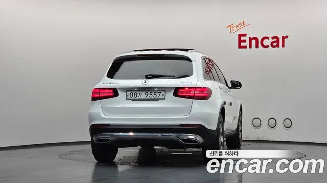 Mercedes-Benz GLC 2017 thumb 7