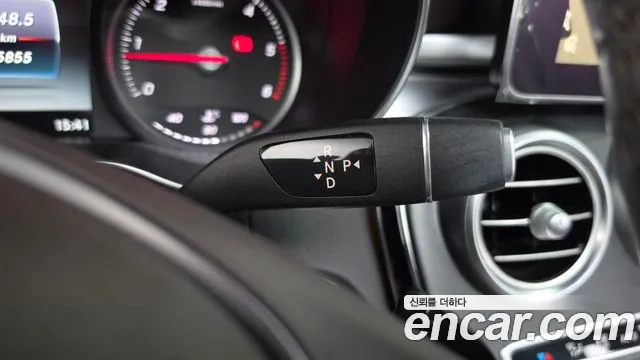 Mercedes-Benz GLC 2017 thumb 4