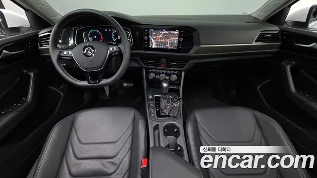 Volkswagen Jetta 2021 thumb 5