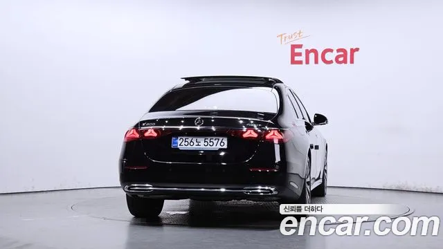 Mercedes-Benz E-Класс 2024 thumb 12