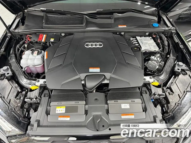 Audi Q7 2025 thumb 8