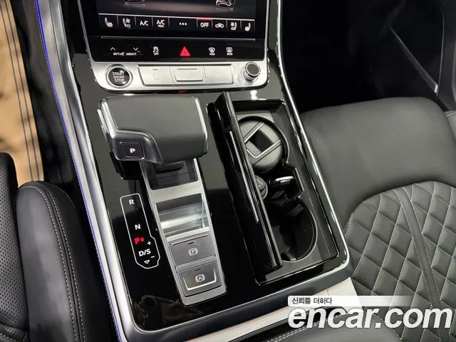 Audi Q7 2025 thumb 2