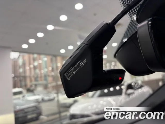 Audi Q7 2025 thumb 9