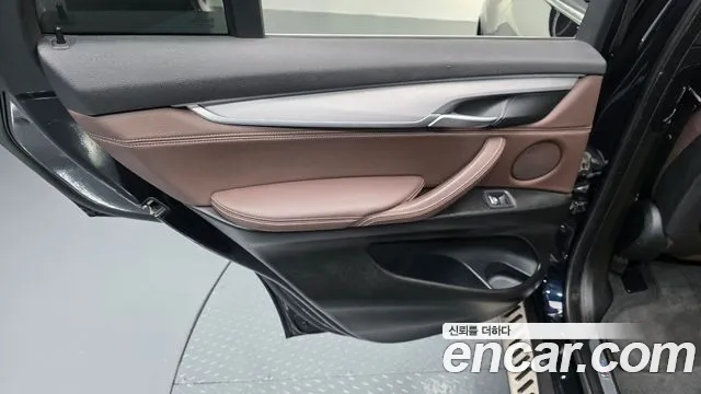 BMW X5 2018 thumb 8