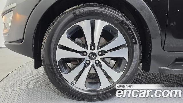 Kia Sportage 2012 thumb 8