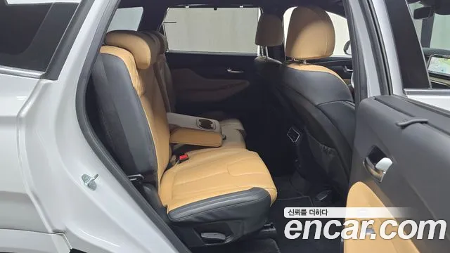 Hyundai Santa Fe 2021 thumb 9
