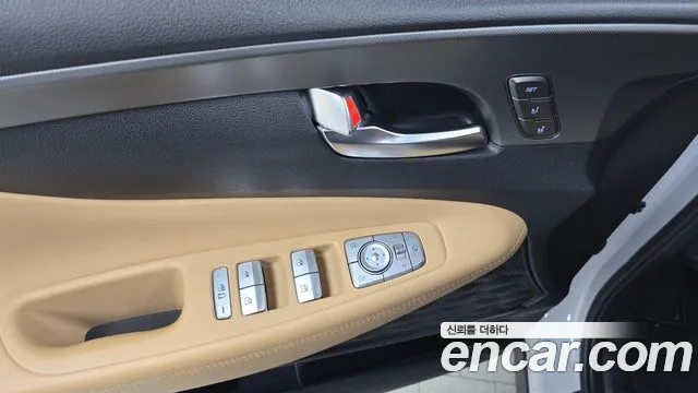 Hyundai Santa Fe 2021 thumb 4