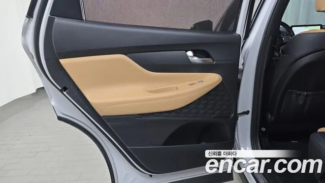 Hyundai Santa Fe 2021 thumb 12
