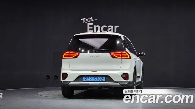 Kia Niro 2022 thumb 2