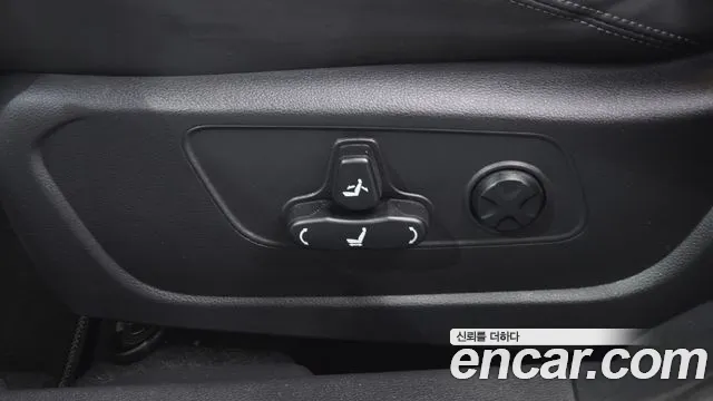 KG_Mobility_Ssangyong TIBOLI 2020 thumb 4