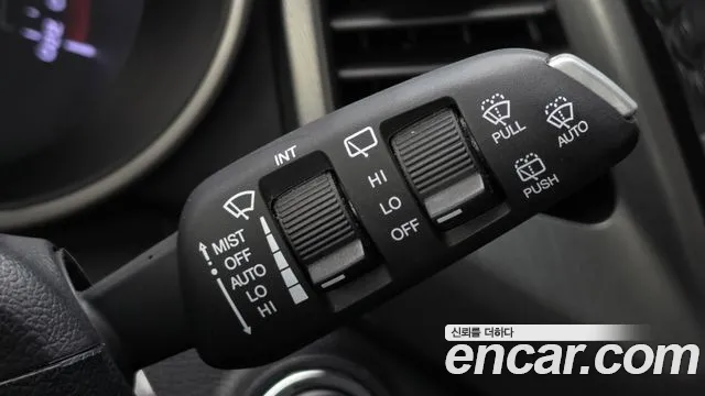 KG_Mobility_Ssangyong TIBOLI 2017 thumb 4