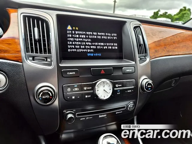 Hyundai Equus 2011 thumb 2