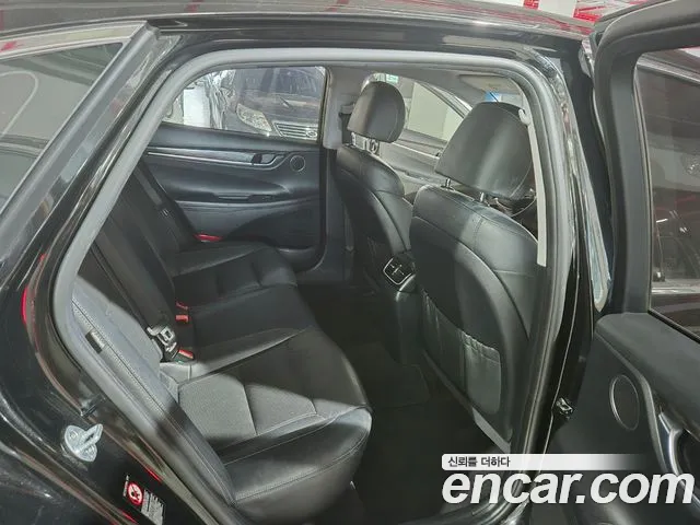 Hyundai Grandeur 2017 thumb 12