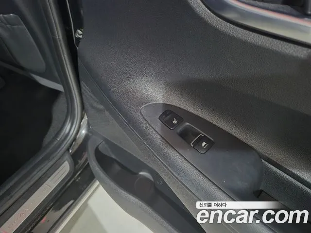 Hyundai Grandeur 2017 thumb 10
