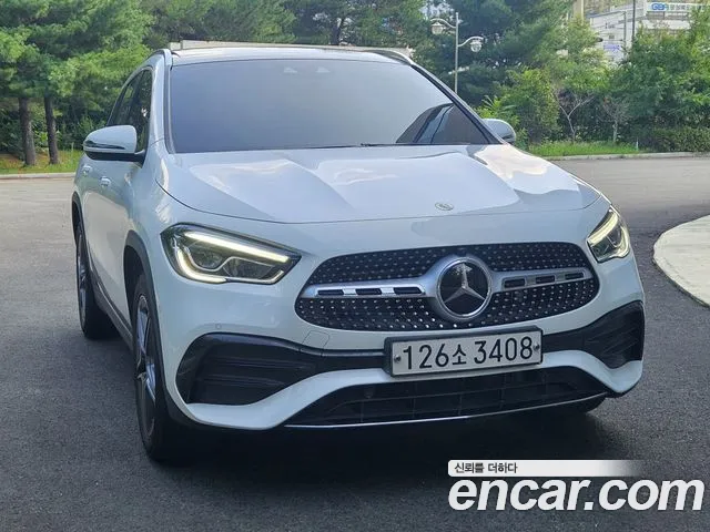 Mercedes-Benz GLA 2023 thumb 12