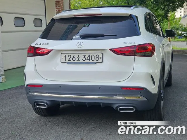 Mercedes-Benz GLA 2023 thumb 5