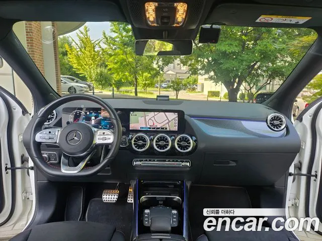 Mercedes-Benz GLA 2023 thumb 6