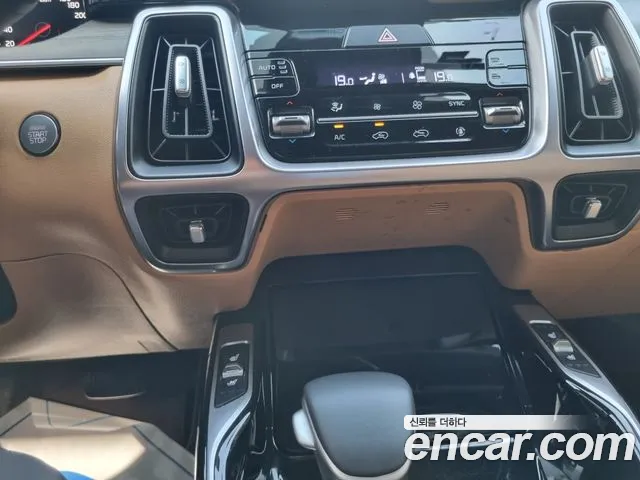 Kia Sorento 2023 thumb 4