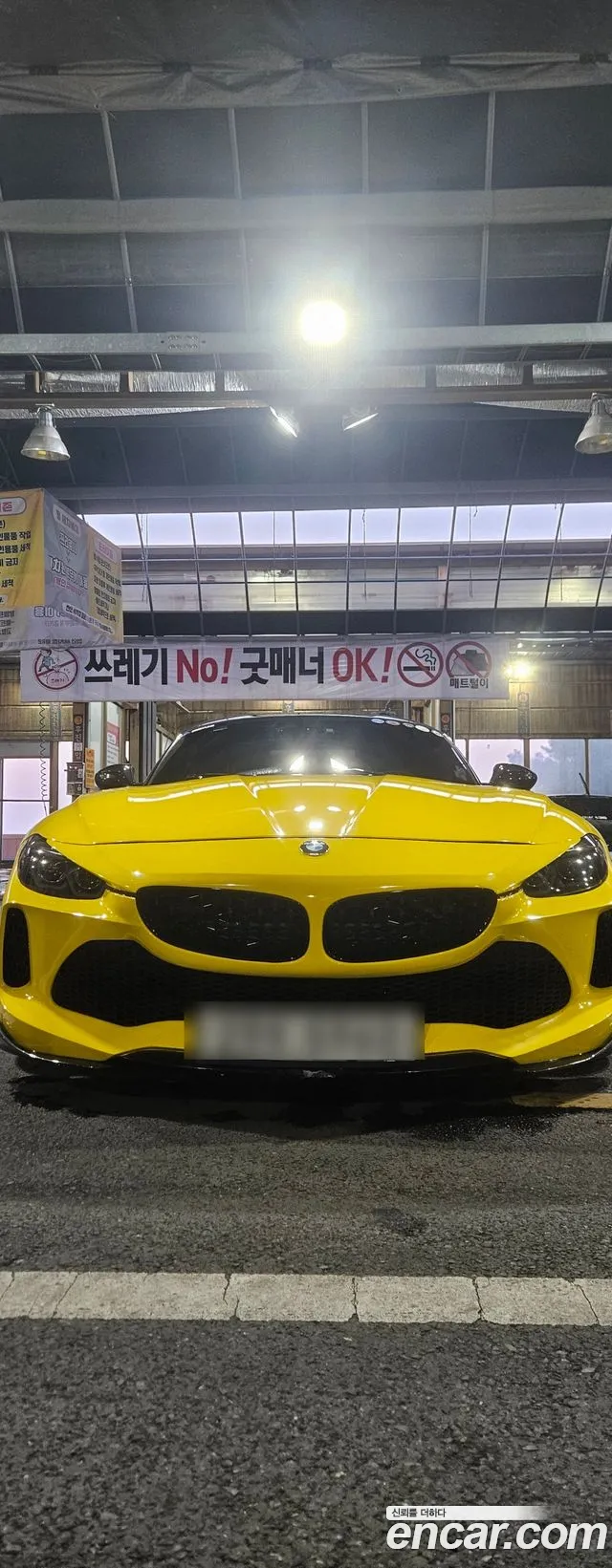 BMW Z4 2011 thumb 5