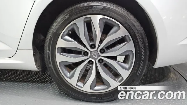 Renault Megane 2016 thumb 10