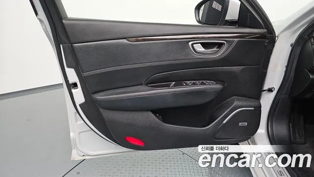 Renault Megane 2016 thumb 2