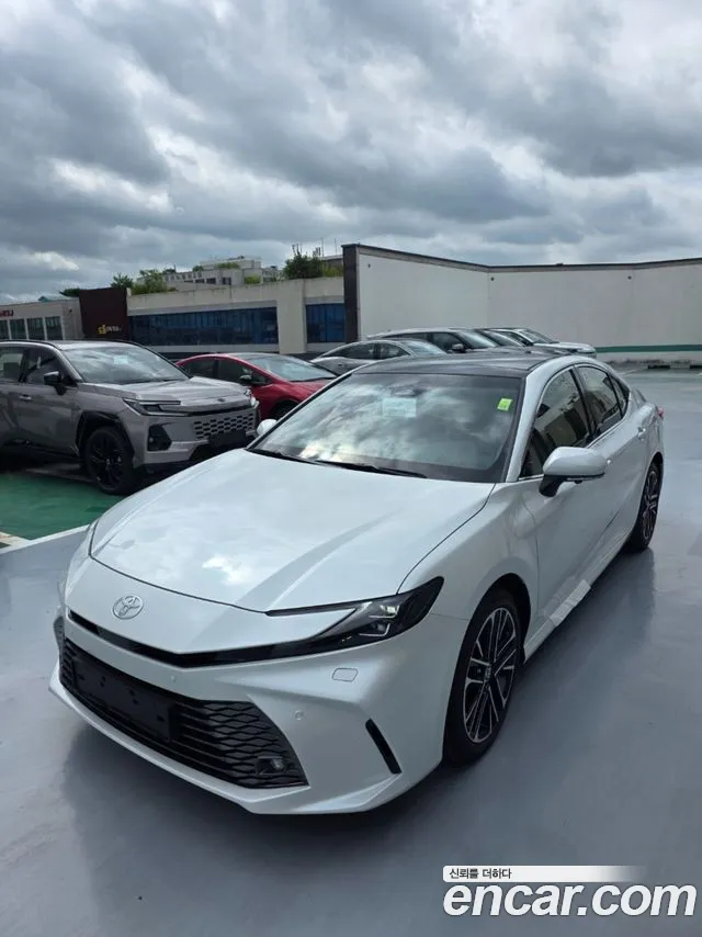Toyota Camry 2026 thumb 9
